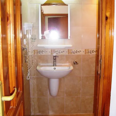 Hotel de apartamente Tolan 3*
