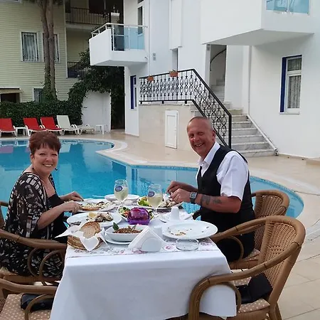 Hotel apartamentowy Tolan