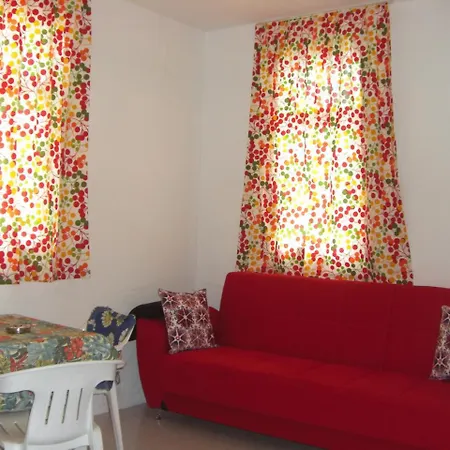 Hotel apartamentowy Tolan 3*